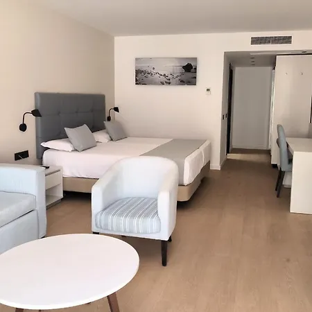 ホテル ラス コスタス 4*