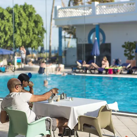 Otel Costas Puerto del Carmen (Lanzarote)